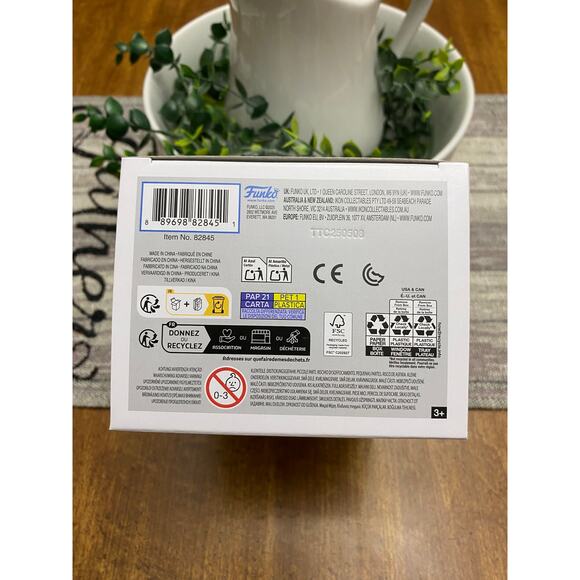 Funko Pop Animation: Attack On Titan - Reiner Braun - Picture 6 of 6